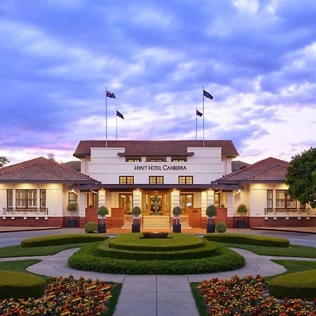 Hyatt Hotel Canberra - A Park Hyatt Hotel Exterior photo